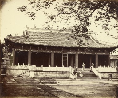 Temple of Confucius, Canton, Guangzhou, China; Felice Beato, 1832 - 1909, Henry Hering, 1814 - 1893