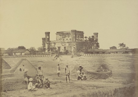 Khursid Manzil; Felice Beato, 1832 - 1909, Lucknow, Uttar Pradesh, India; March - April 1858; Albumen