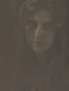 Study - Miss R; Alvin Langdon Coburn, British, born America, 1882 - 1966, October 1904; Photogravure; 21.3 x 16.4 cm