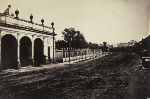 Garita de San Cosme - entrada à Mexico, Views of Mexico City and environs, Charnay, Désiré, 1828-1915, Albumen, 1858, Title