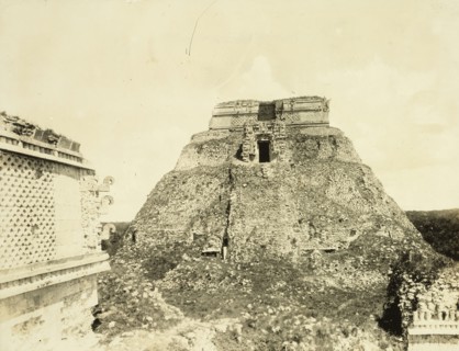 Tone de Adivino, Uxmal, Views of Aztec, Maya, and Zapotec ruins in Mexico, Charnay, Désiré, 1828-1915, Gelatin developing