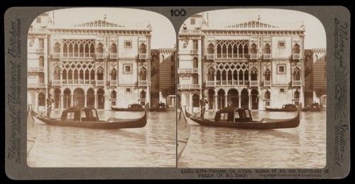 home of an old merchant of Venice, Palazzo Ca' d'Oro, home of an old merchant of Venice, Stereographic views of Italy, Underwood