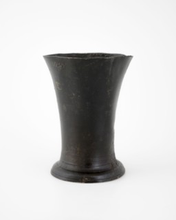 Tin cup, cup drinking utensils tableware holder soil find tin, cast Hollow arched foot cup-shaped chalice Concentric circles at