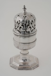 Silver sprinkler on foot with openwork lid, spreader vane holder silver, sawn Spreader vane with cup-shaped body on constricted