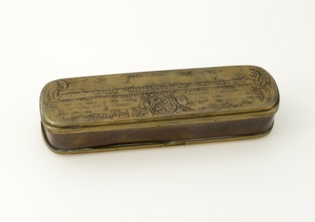 Copper tobacco box with face on Rotterdam and HIER HEEFT MEN HET PROSPEC VAN DEN VERMAARDE STADT ALLWAAR T NEGOTIUM IN GROOTE