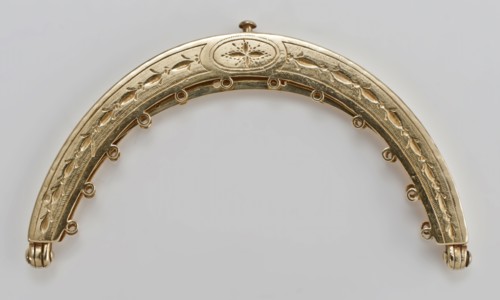 Gold purse with lily pattern, purse clip braces clothing accessory clothing gold, engraved stitched semi-circular bag bracket