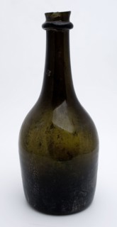 Pouring bottle, bottle holder bottomfound glass, handblown glass application Pouring bottle In clear green glass with slim belly