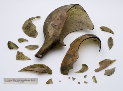 Fragments of mineral water bottle, spa water bottle, bottle holder bottomfound glass, free blown and formed 22 fragments