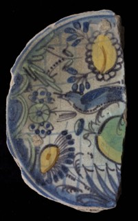 Fragment majolica dish, polychrome, bird in Chinese garden, dish plate crockery holder soil find ceramic earthenware glaze