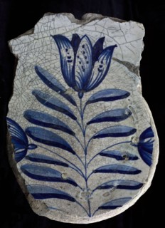 Fragment majolica dish, blue on white, three-tier, tulip, plate crockery holder soil find ceramic earthenware enamel, baked