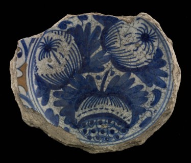 Fragment majolica dish, orange and blue on white, with apples and pomegranates on the mirror, plate dish crockery holder soil