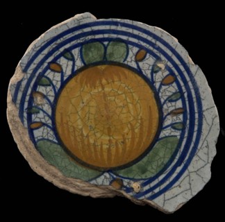 Fragment majolica dish, polychrome, in the middle one pomegranate, plate dish crockery holder soil find ceramic earthenware