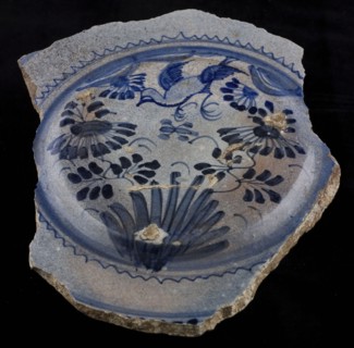 Fragment majolica pancake dish, blue on white, decor Chinese garden with bird and flowers, dish tableware holder soil find