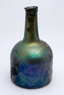 Cylindrical bottle, clock model, wine bottle bottle holder soil find glass, with imposed all-round sharp glass thread and