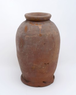 Pottery pot on stand, baluster shape, used in the sugar industry, sugar bowl pot holder soil find ceramic earthenware glaze lead