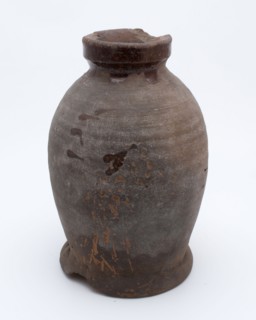 Pottery pot on stand, baluster shape, used in the sugar industry, sugar bowl pot holder soil find ceramic earthenware glaze lead