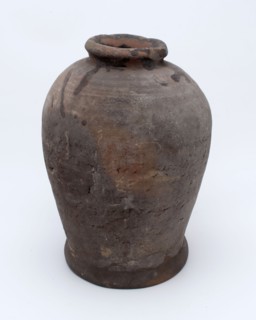 Pottery pot on stand, baluster shape, used in the sugar industry, sugar bowl pot holder soil find ceramic earthenware glaze lead
