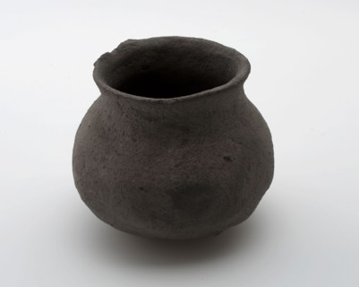 Small ball pot of gray earthenware, ball jar pot holder soil found ceramic pottery, hand-formed hand-turned baked Small ball pot