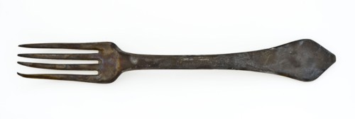 Pewter fork, marked, fork cutlery soil find tin metal, angelswand archeology Rotterdam Soil discovery Rotterdam