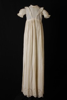 Overdress belonging to christening dress, made of fine white cotton with embroidery anglaise, christening clothes baby clothing