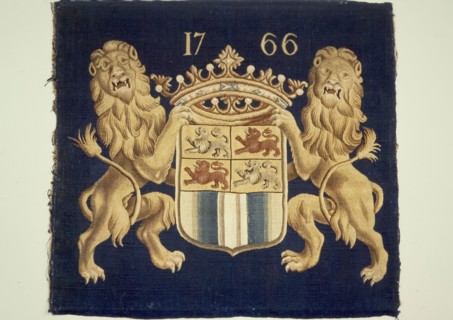 Cushion sheet of cushion of the Rotterdam Vroedschap with woven city coat and date 1766, cushion sheet pillow sheep wool wool