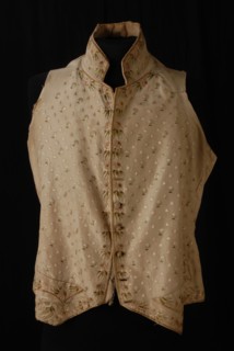 Men's vest in cream-colored silk, embroidered with flower borders and triangles, vest outerwear men's clothing silk shoulder