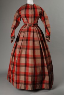 Two-piece dress in red-black-beige checkered wool, frock outerwear women's clothing wool cotton metal nr.1.: mid back 36.0