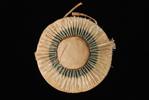 National cockade, red-white-blue silk pleated on cardplate, heart with Liberté et Egalité and Fabrique du Citoyen, cocked hat