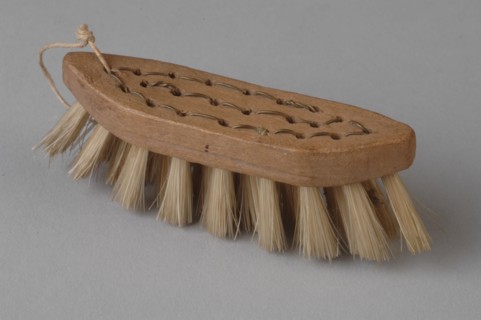 Te Poel, Wooden miniature brush, brush kitchenware miniature toy relaxant model wood copper, Boat shaped three rows slightly
