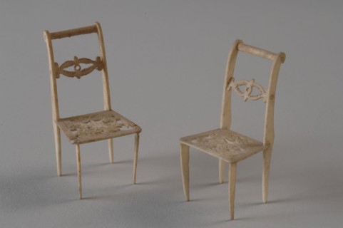 Two ivory miniature chairs, very fine filigree, Biedermeier, part of set, chair seating furniture furniture dolls toys relaxant