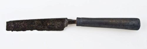 Blade with short blade and metal handle with round cross section, knife cutlery soil find tin? metal w 12.0, archeology