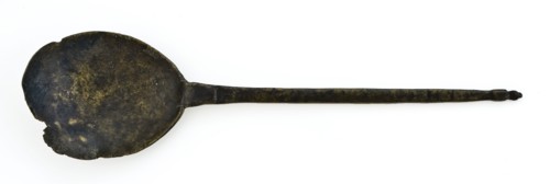 Copper spoon with fig-shaped bowl and long flat handle with knob on end, spoon cutlery soil find copper metal, Possibly marked