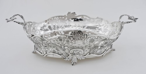 Silversmith: Anthony Huijs, Silver, oval bread basket with openwork walls decorated with birds and flower and leaf motifs