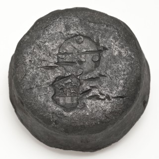 Lead weight with gauge and weapon of Rotterdam, conical in shape, weight of founding ground lead metal h 2,0, cast Conical lead