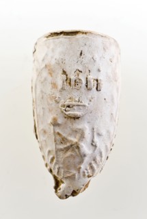 Johannes de Hoog?, Clay pipe, marked, in relief decorated with windmill and lion in Dutch garden, clay pipe smoking equipment