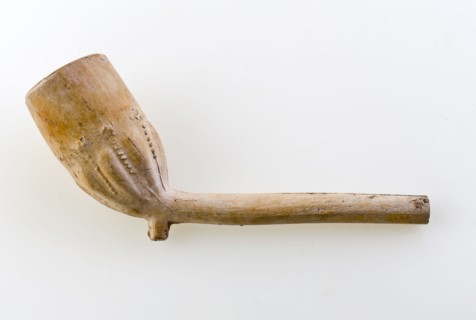 Clay pipe with decoration embossed on the bottom half of the boiler, clay pipe smoking equipment smoke floor earthenware ceramic
