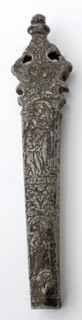 Engraved knife, Caritas and Prudentia and on the side Maiken van Leemput, handle knife cutlery soil find silver tin metal, cast