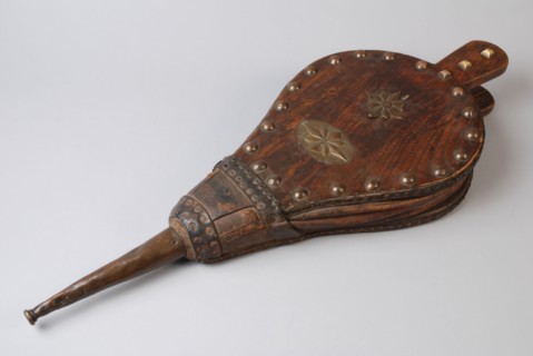 Wooden bellows with brass spouts, tacks and decoration, bellows equipment wood leather brass, Wood decorated with brass tacks