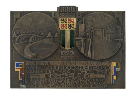 Chris van der Hoef, Bronze plaque commemorating the improvement of the Willemsbrug and building the new Koninginnebrug, plaque