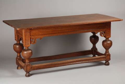 Oakwood bulb leg table, dining table table furniture interior design wood oak wood, Ajour sawn swallow the four legs connected