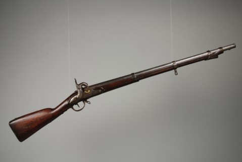 Sapper's gun M1815 or percussion gun with ramrod and bayonet, used by the boys of the Gereformeerde Weeshuis, Rotterdam, rifle