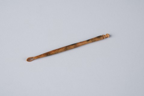 Wooden ear spoon, ear spoon spoon medical instrument instrument equipment soil discovery wood, archeology Rotterdam City center
