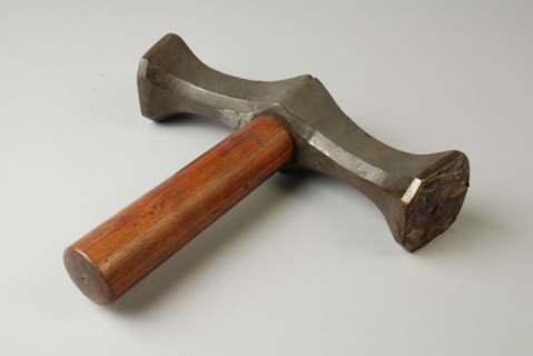 Pewter hammer, hammer from casting, hammer tool kit metal iron wood veneer, forged Hammer Short round wooden handle. Elongated