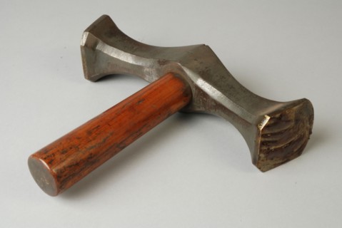 Pewter hammer, hammer from casting, hammer tool kit metal iron wood veneer, forged Hammer Short round wooden handle. Elongated