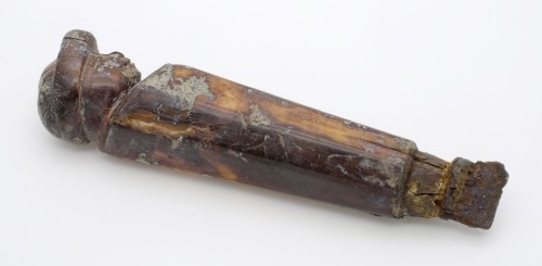 Knife with cut legs, Man with hat, knife cutlery cutlery soil find metal iron leg?, cut Knife with legs in the form of figure