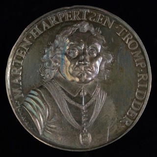 design: Jurriaen Pool, Medal on the death of Maarten Harpertszoon Tromp, death certificate penny footage silver, bust M.H. Tromp