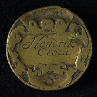 Funeral medal of the St. Lucas guild in Rotterdam, death certificate medal figure brass, St Lucasschild held by winged ox