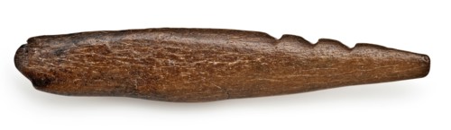 Legs pointed with three barbs, pointed harpoon soil found bone, sawn cut cut Late stone age archeology Maglemose culture