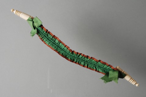 Knitting needle holder, two caps of twisted ivory on elastic brown and green silk band, knitting needles knitting needles holder