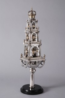 Silversmith: Hendrik Vrijman, Ornamental tower for thorarol, three floors in the shape of the superstructure of the tower